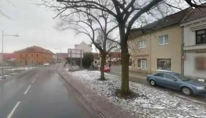 Smetanova Zmrzka Street View A 360deg - Nám. 5. Května 113