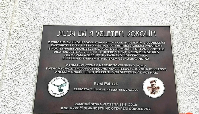 Sokolovna -  Menu - Pražská 151