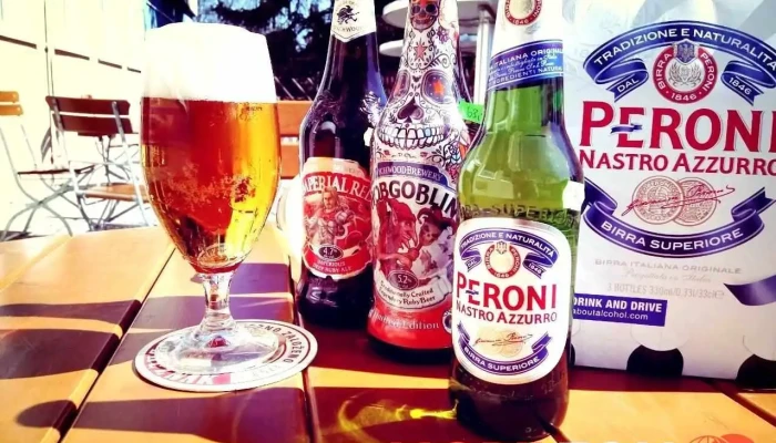 Sport Bar Koupaliste Jidlo A Piti - P. Holého 1920