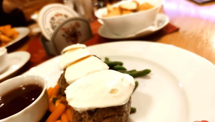 Steak House Jack -  Jidlo A Piti - Husova 1656/52