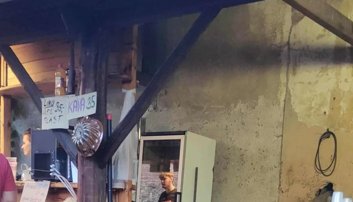 Stedry Dvur Petrovice U Rakovnika Svatebni Misto Hostinec S Ubytovanim - Petrovice