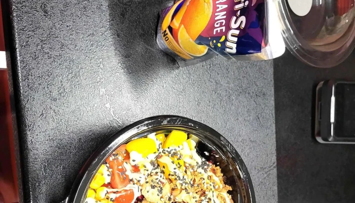 Sushihub Zlin Instagram - 1 Zlín 1 Cz, Jana Antonína Bati 5151