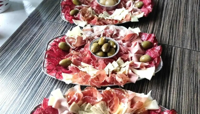 Tazza Bistro Italiano -  Antipasto - Smetanova 1137