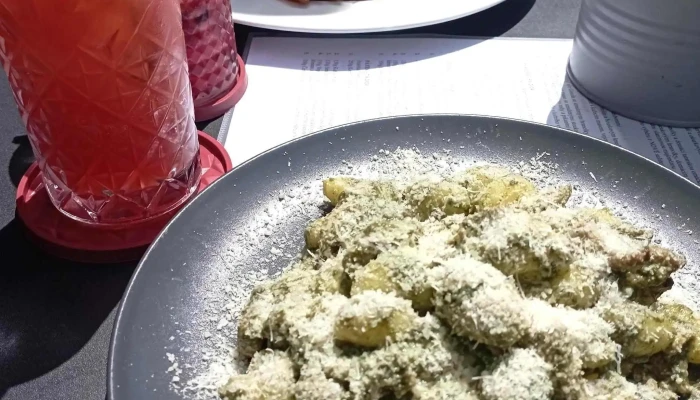 Terasa1 Restaurace Kavarna Koktejl Bar Oblast - Dlouhá 5617