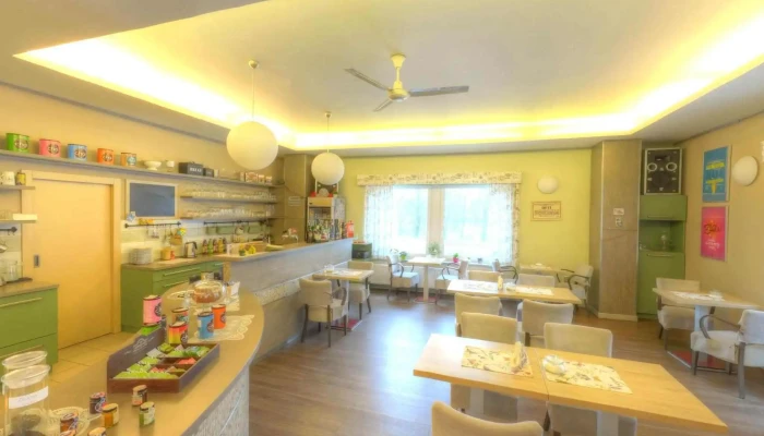 Terassa Cafe Bistro Street View A 360deg - Palackého Nám. 1092