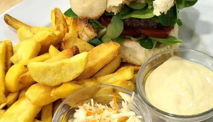 The Legends -    Restaurant Pub Hranolky - 26, Husova 1643