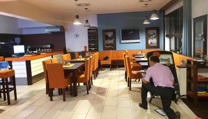 Tosca Pizzerie Restaurant - 790 01 Jeseník 1
