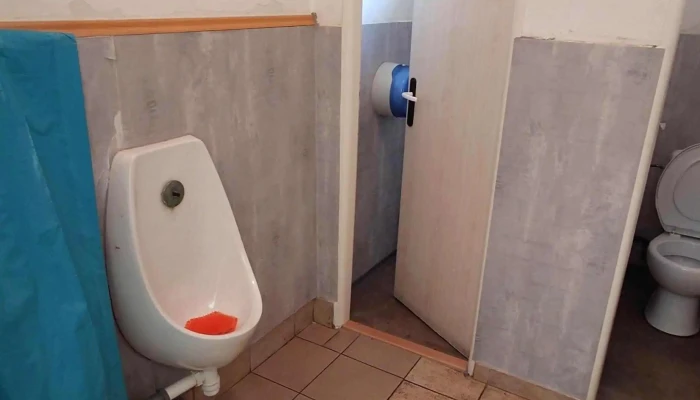 U Kocky Adresa - Lázeňské Nám. 554