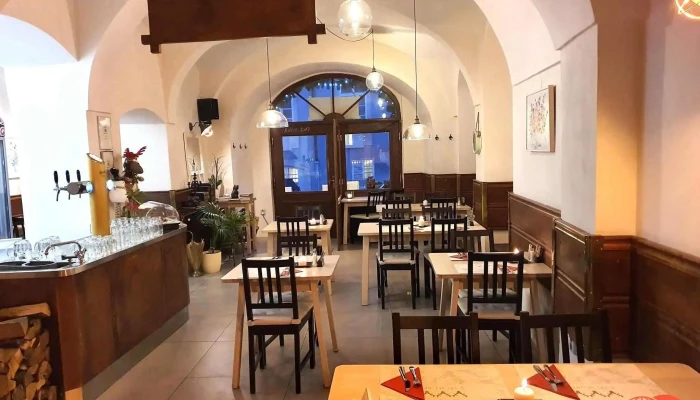 U Tří jelínků - 118 00 Malá Strana