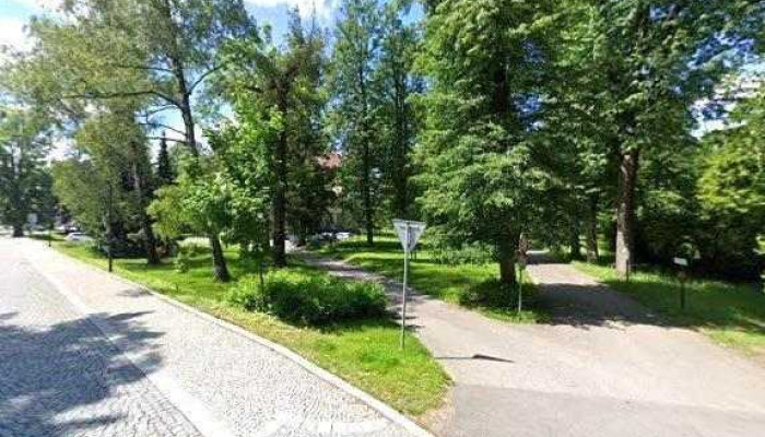 Vcelin Street View A 360deg - Brána Do Městského Parku, Bezručova 206