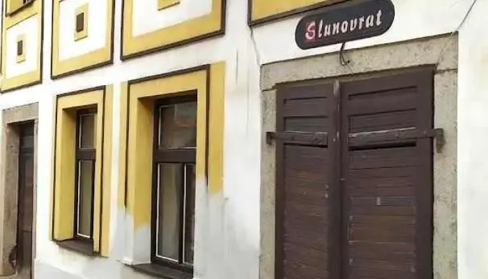 Vegetariánská Restaurace a Prodejna Slunovrat - V Brance 47