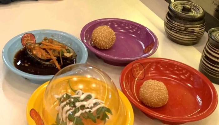 Wang Running Sushi -  Hledam - Hradební 01/1