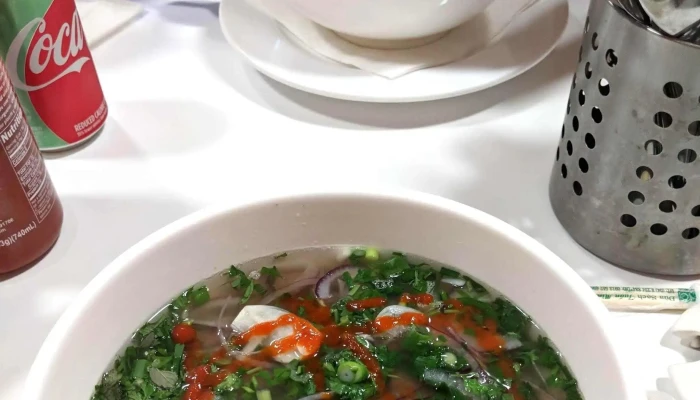 Wok Bistro -  Telefon - Myslbekova 405 02