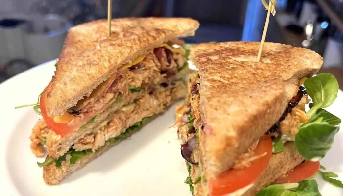 Yassan Bistro -  Od Vlastnika - České Armády 411/9