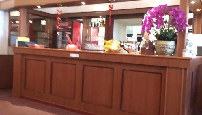 Yi Chuan Sro Vzhled A Atmosfera - Masarykovo Nám. 1191