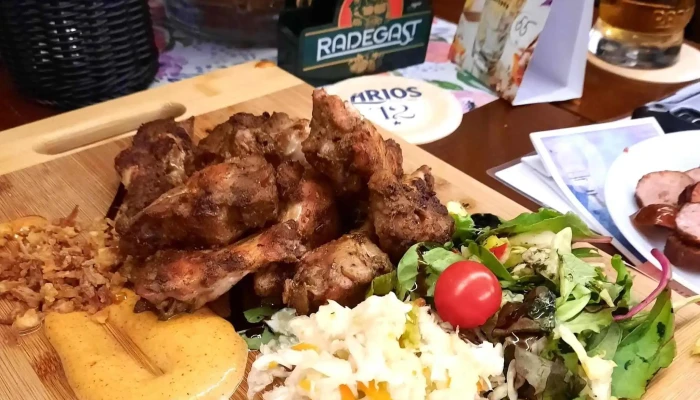 Zahradka Na Kurtech Hluk Hledam - Družstevní Ii 294