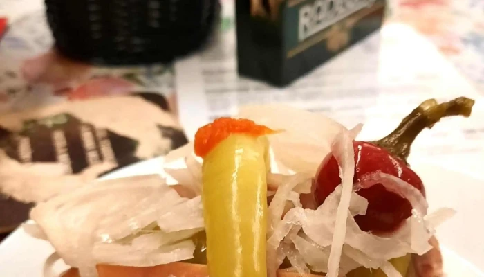 Zahradka Na Kurtech Hluk Restaurace - Družstevní Ii 294