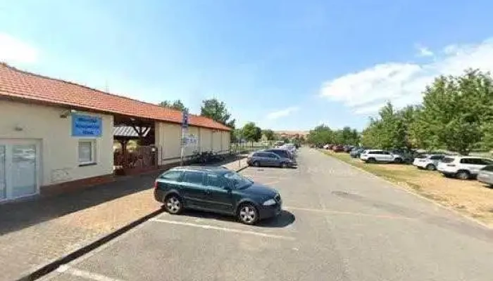 Zahradka Na Kurtech Hluk Street View A 360deg - Družstevní Ii 294