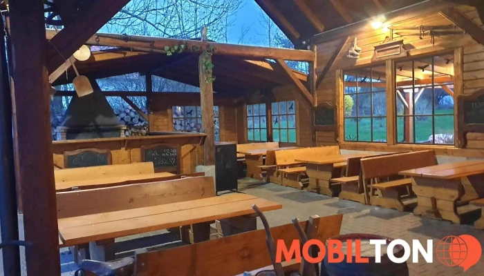 Zajezdni Hostinec Obora Trpisov Vzhled A Atmosfera - Trpišov