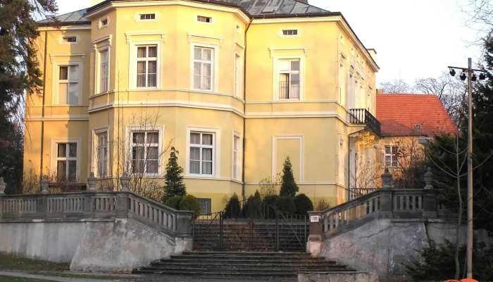 Zámek Dolní Počernice - 190 12 Praha-Dolní Počernice