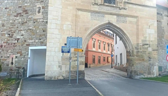 Zatecka Brana A Mestske Opevneni Videa - Žatecká