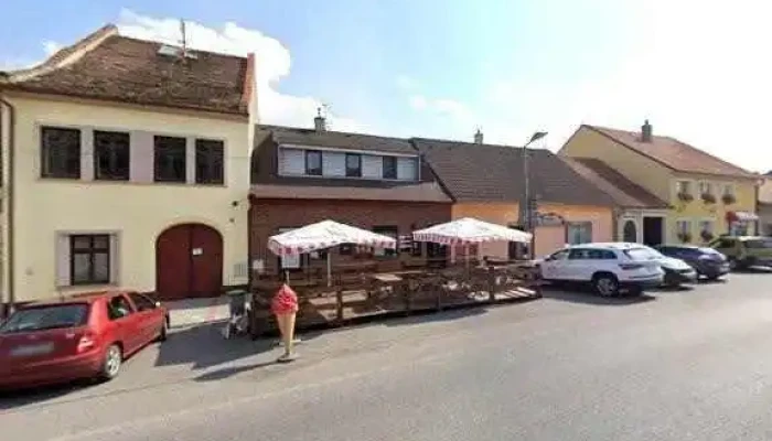 Zmrzlina Zebrak Street View A 360deg - Plzeňská 30