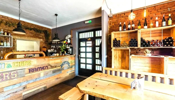 Zverimex Bistrobar Street View A 360deg - Dvořákova 1929/1